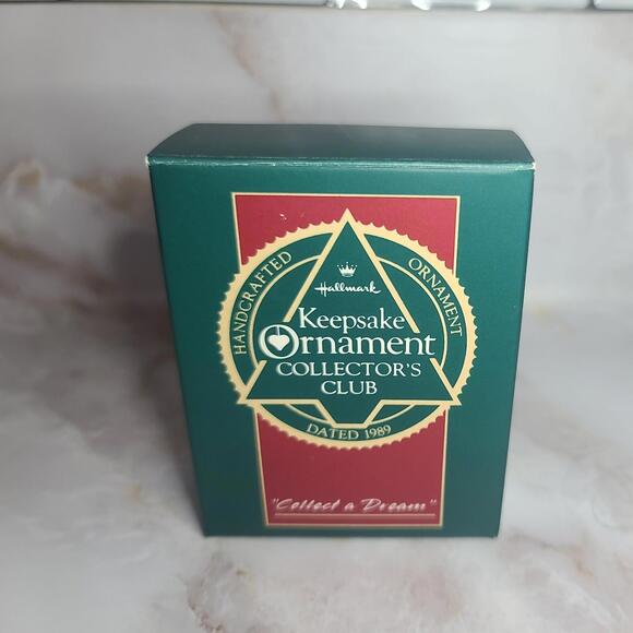 Hallmark Exclusive 1989 "Collect a Dream" Mouse Christmas Tree Ornament In Box - Picture 2 of 10